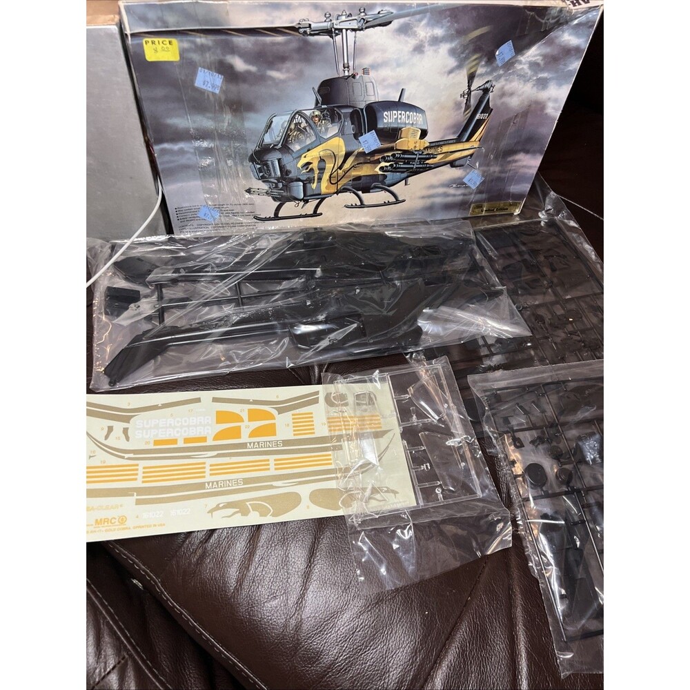 MRC #BA105 1/35th AH-1T Super Cobra Gold Cobra Helicopter Marines Read Broke Pc
